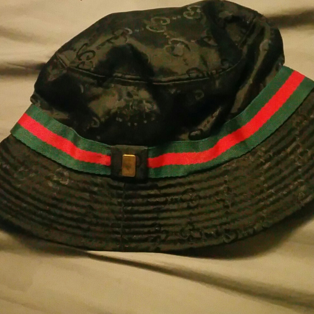Used vintage Gucci hat unisex